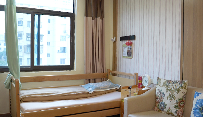 某养老机构睡眠监测仪使用场景